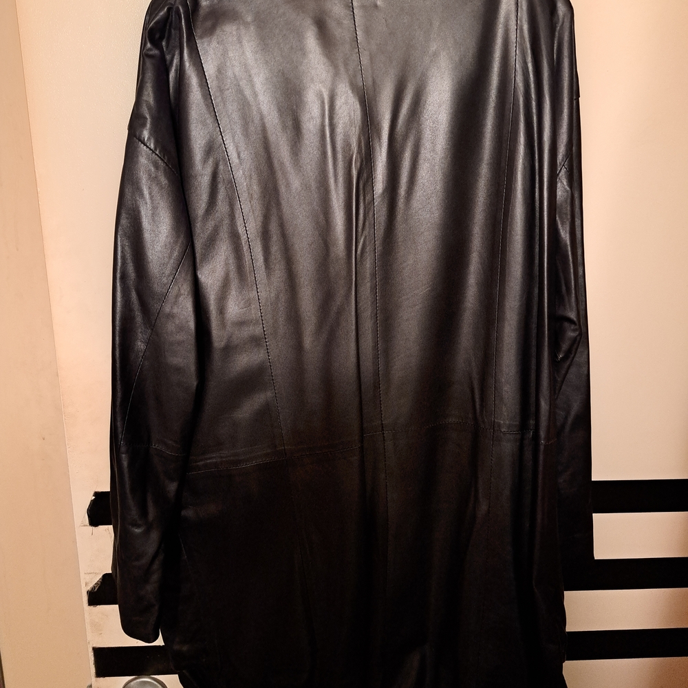 Ladis  Black Leather Jacket